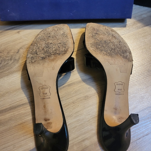 Stuart Weitzman - Picture 4 of 6